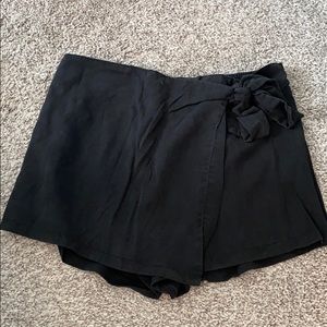 Black skort with tie